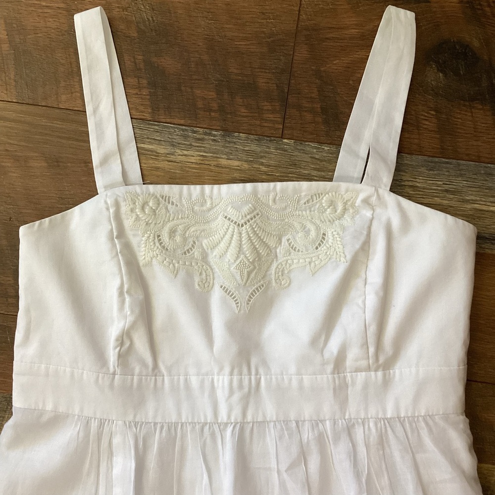 Vinyard Vines Beachy Embroidered White Dress Romantic Feminine - Picture 4 of 11